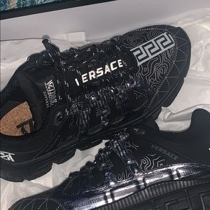 Versace Triagera FITS Size 9/10